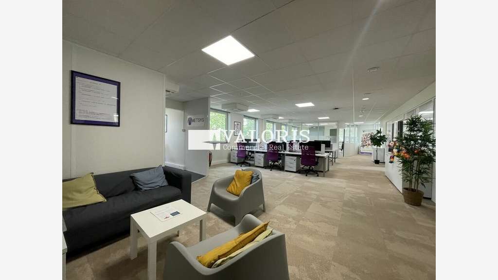 Bureaux divisibles de 2585m² à louer Villeurbanne