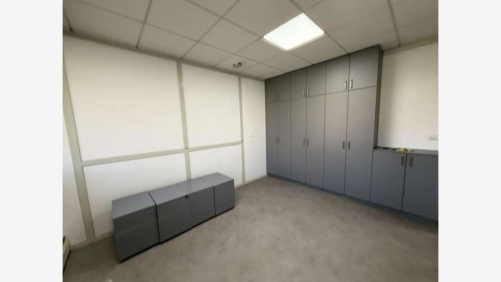 Location bureaux 55m² à Villeurbanne Av Galline 