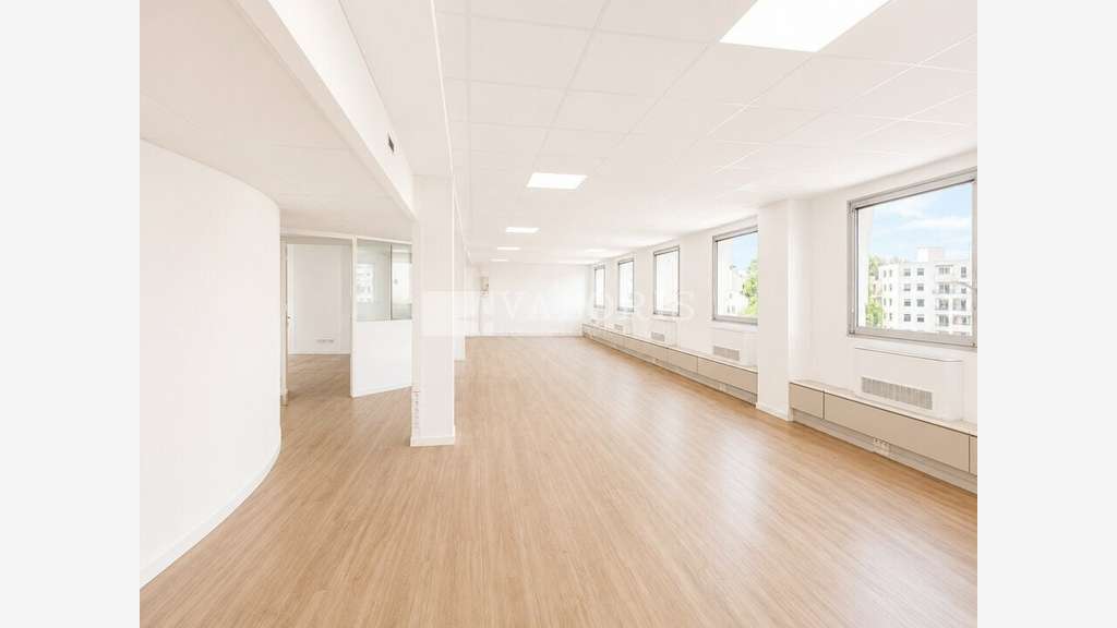 Bureaux 265m² R+5 à louer à Villeurbanne