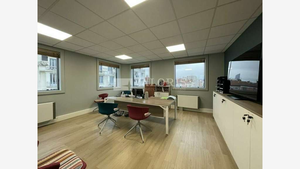 Bureaux à louer à Villeurbanne Charpennes 