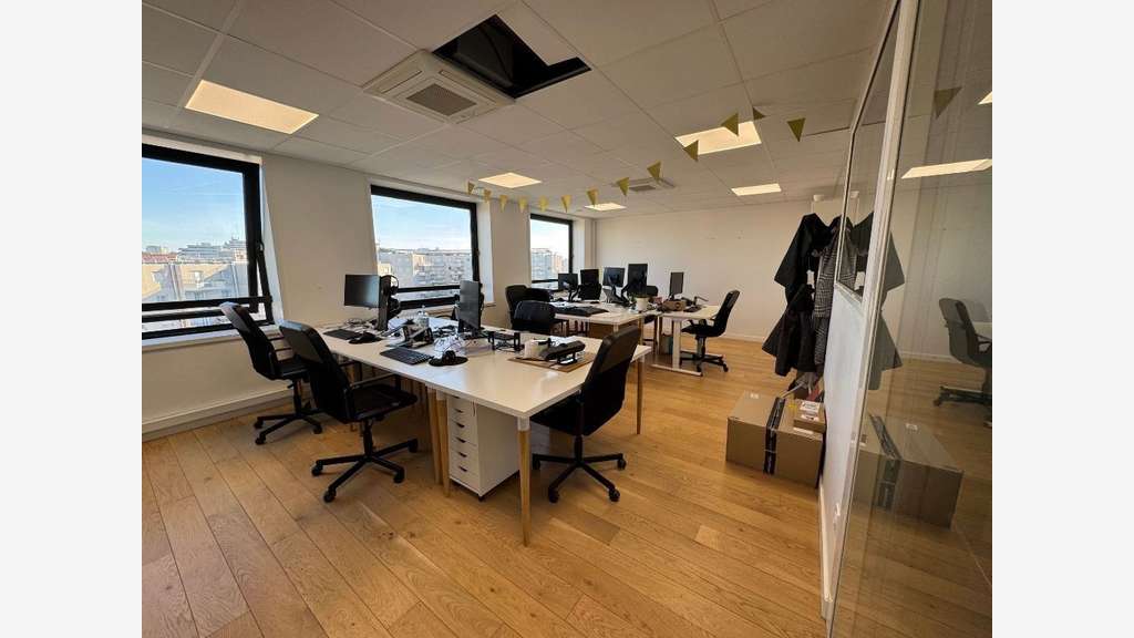 A louer bureaux de 83m² à Villeurbanne Charpennes