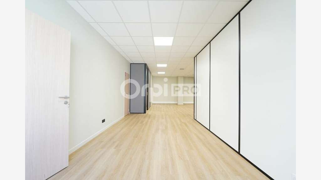 Bureaux à louer 112m² à Villeurbanne