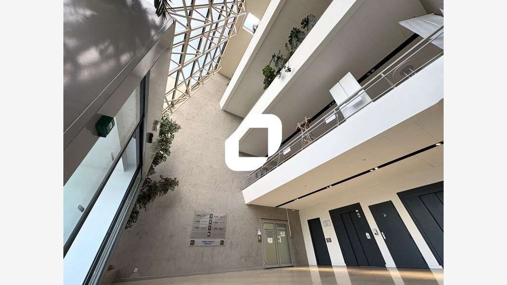 A louer Bureaux 710m² Villeurbanne