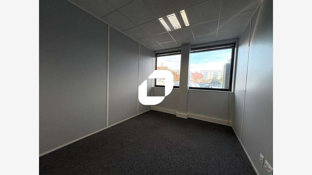 A louer Bureaux 710m² Villeurbanne