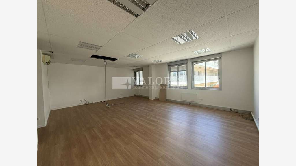 VILLEURBANNE - BUREAUX à louer