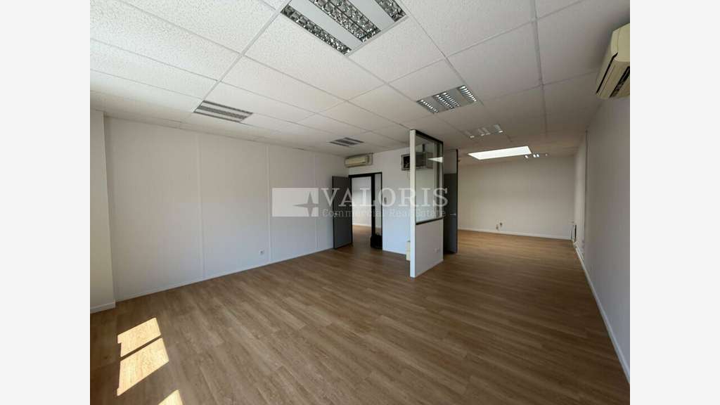 VILLEURBANNE - BUREAUX à louer