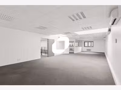 A louer Bureaux 798m² Villeurbanne