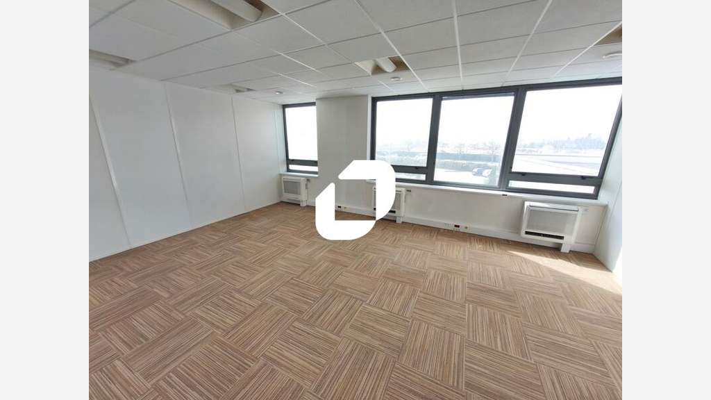 A louer Bureaux 4645m² Villiers sur marne
