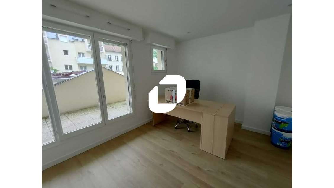 A louer Bureaux 21m² Viroflay
