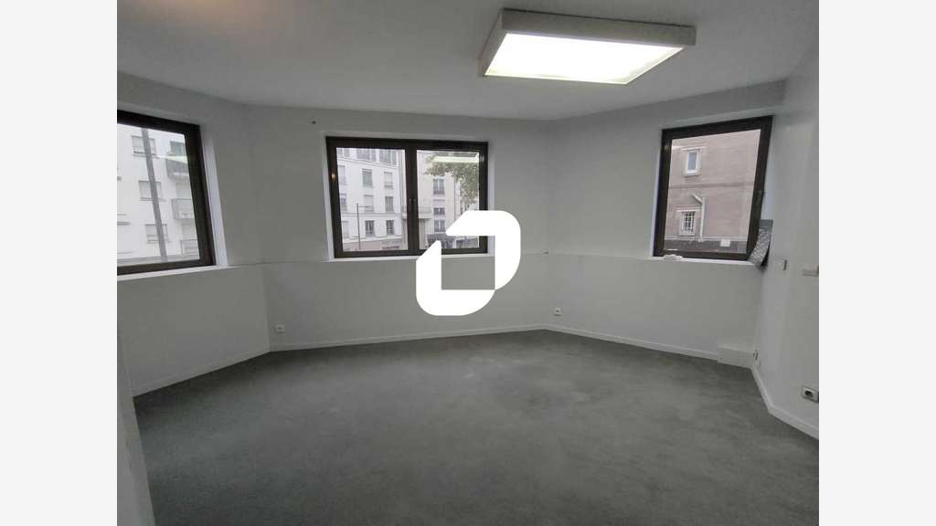 A louer Bureaux 59m² Viroflay
