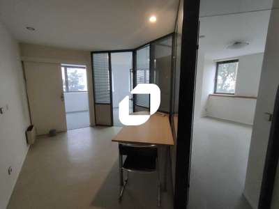 A louer Bureaux 59m² Viroflay