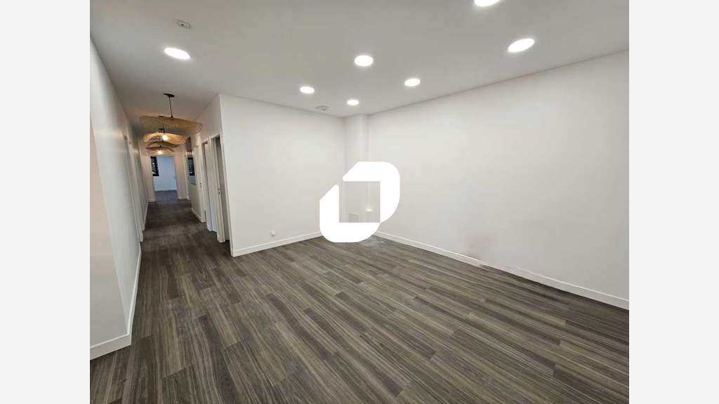 A louer Bureaux 51m² Viroflay