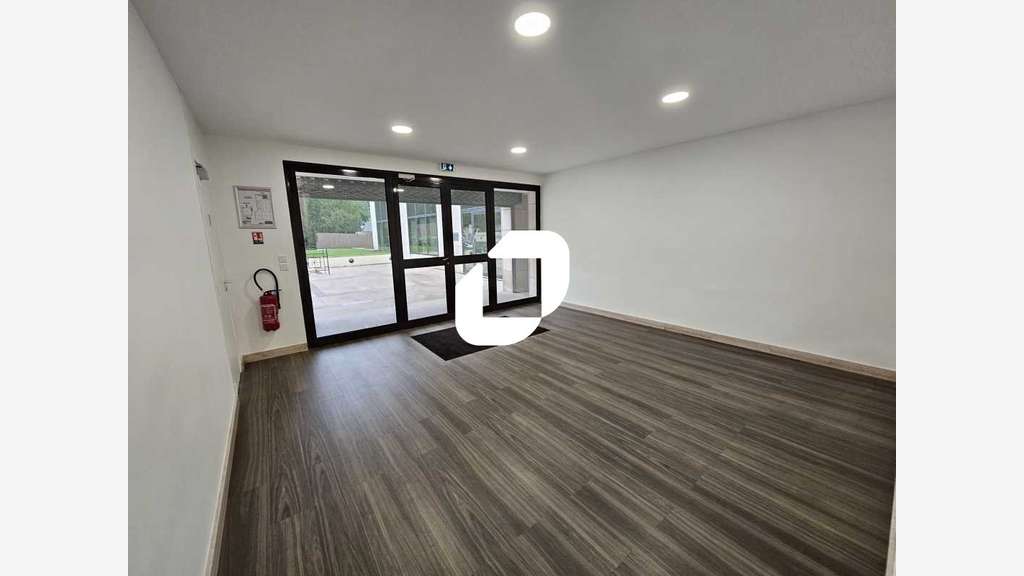 A louer Bureaux 51m² Viroflay
