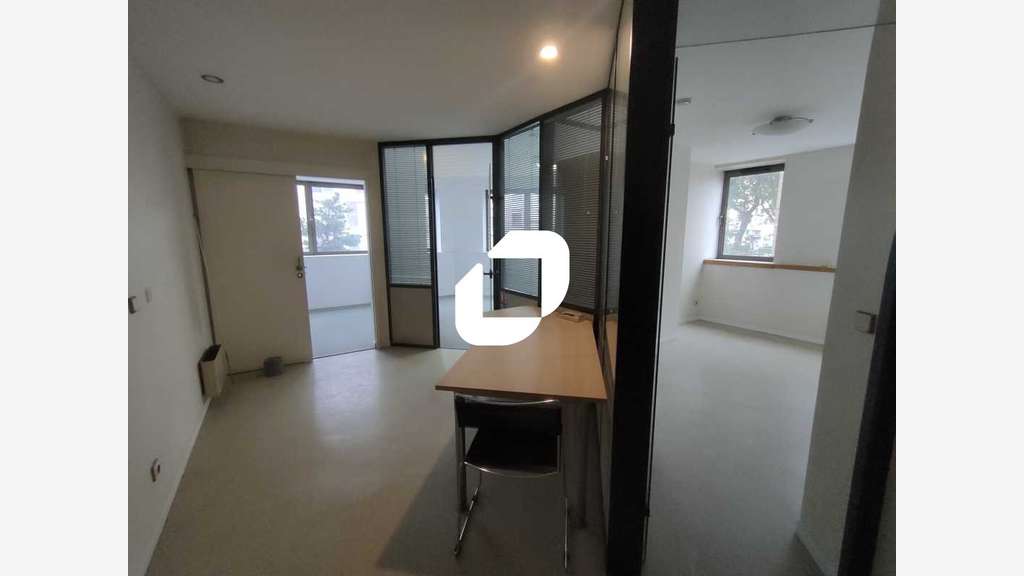 A louer bureaux de 59m² à Viroflay centre
