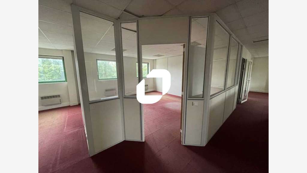 A louer Bureaux 152m² Viry chatillon