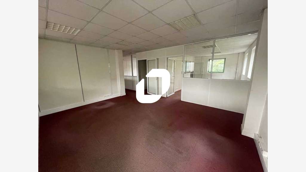A louer Bureaux 152m² Viry chatillon
