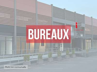 Location bureau 31m² beaux espaces communs à Vitré