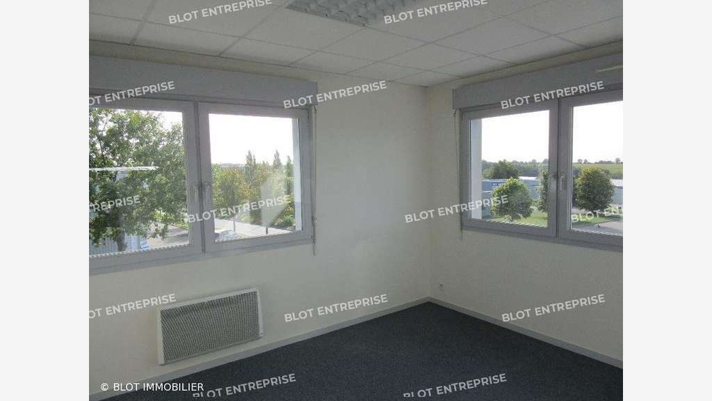 A louer bureaux 72m² R+1 à Vitré