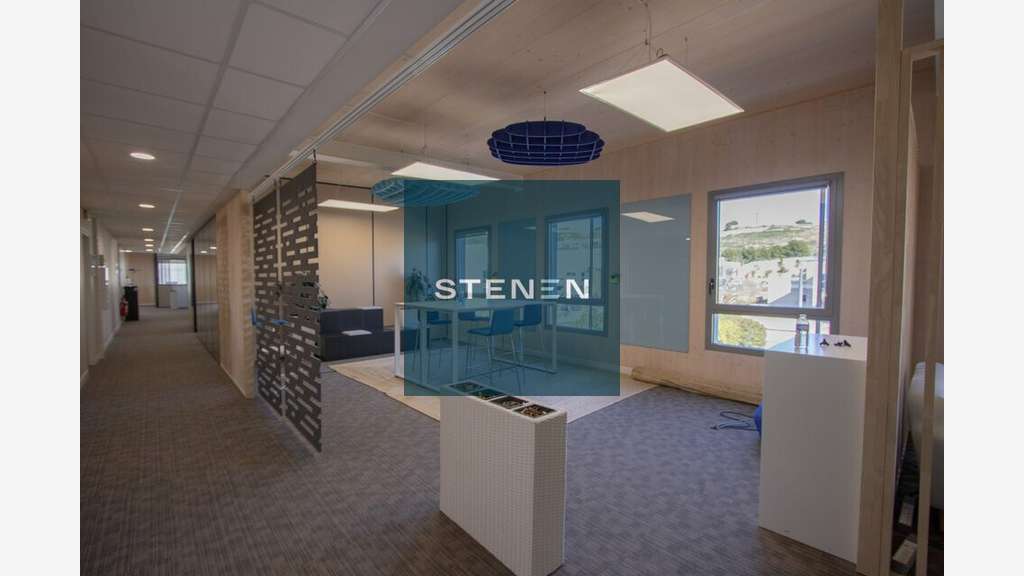 Location bureaux 703,60m² en bon état à Vitrolles