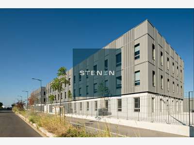 Location bureaux 703,60m² en bon état à Vitrolles