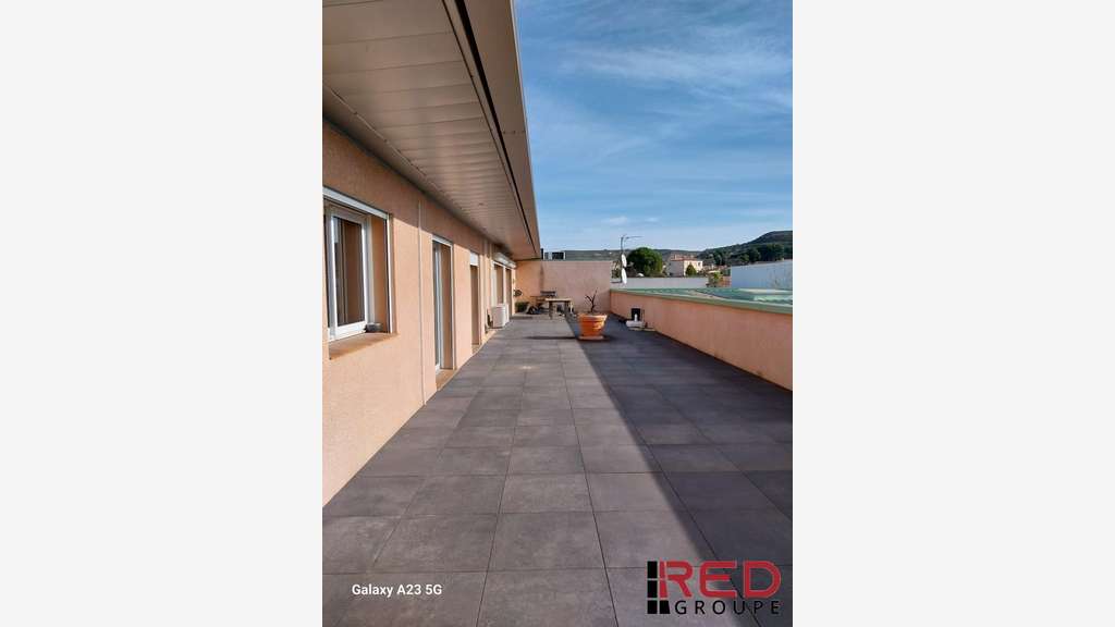 A louer bureaux lumineux en ZI Les Pennes Mirabeau
