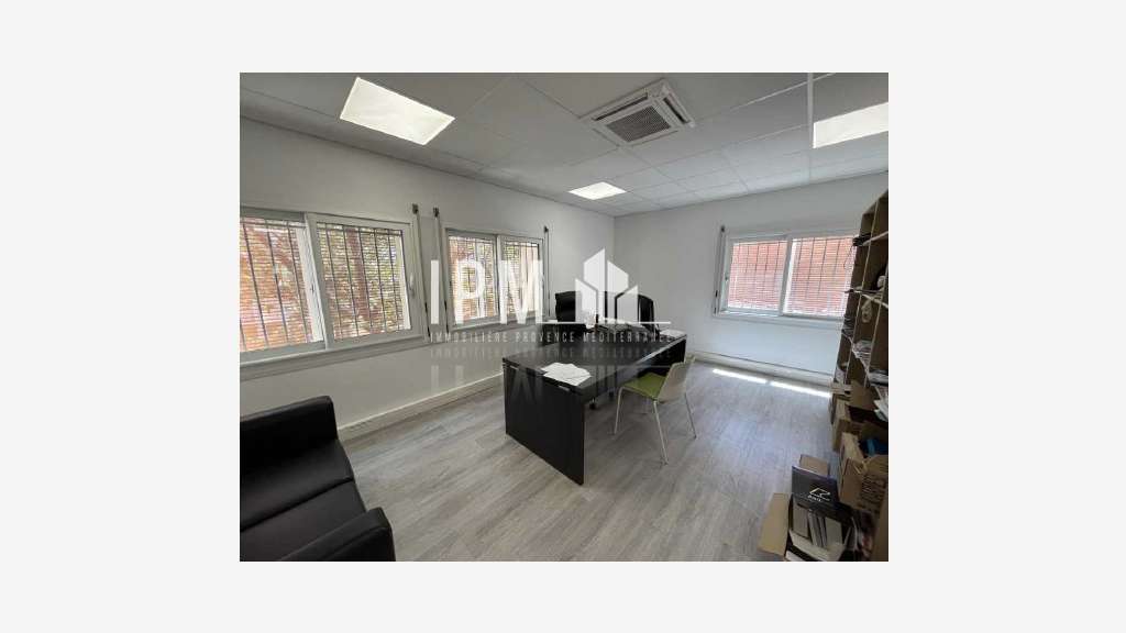 A louer bureaux 450m² Vitrolles ZAC la Couperigne