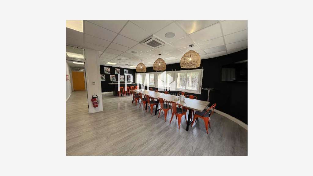 A louer bureaux 450m² Vitrolles ZAC la Couperigne