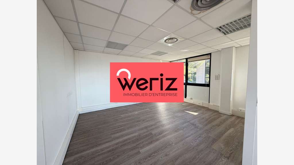 Location bureaux lumineux 207m² à Vitrolles