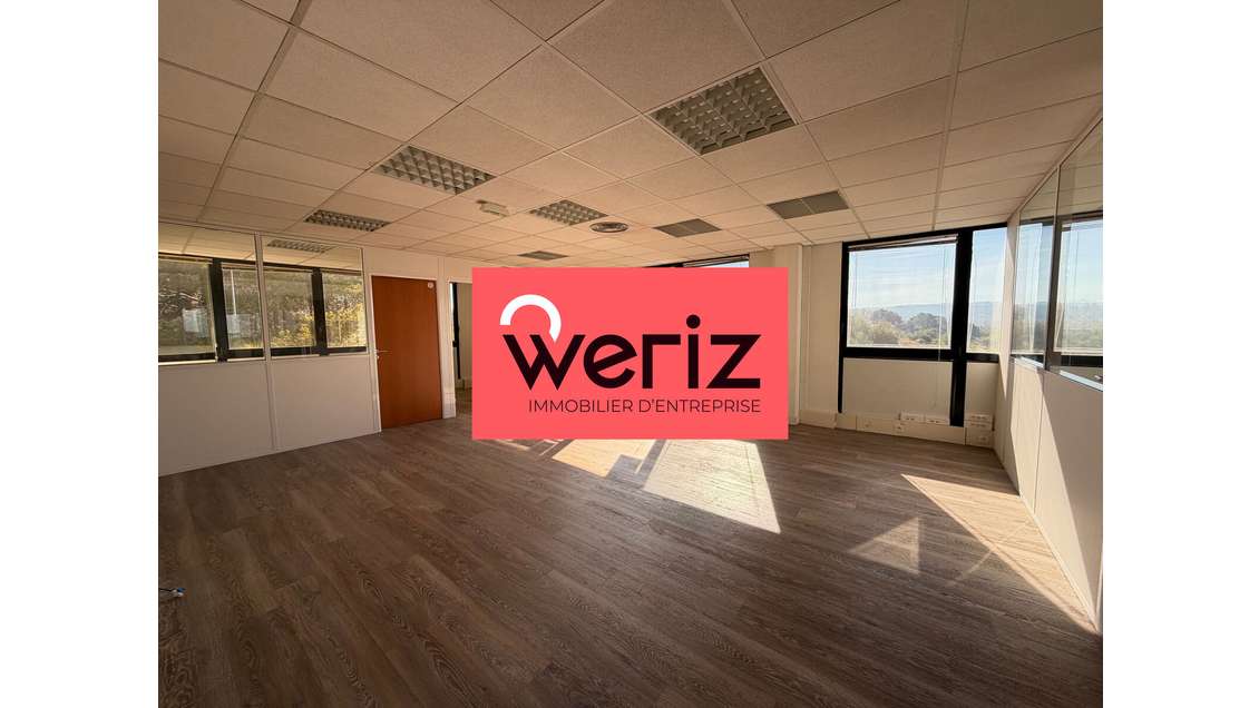Location bureaux lumineux 207m² à Vitrolles