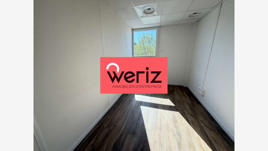Bureaux lumineux 246m² R+1 à louer à Vitrolles