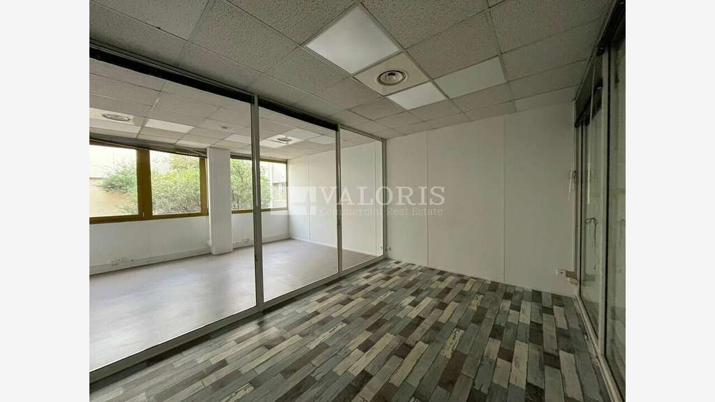 Bureaux 206m² RDC à louer ZI des Estroublans