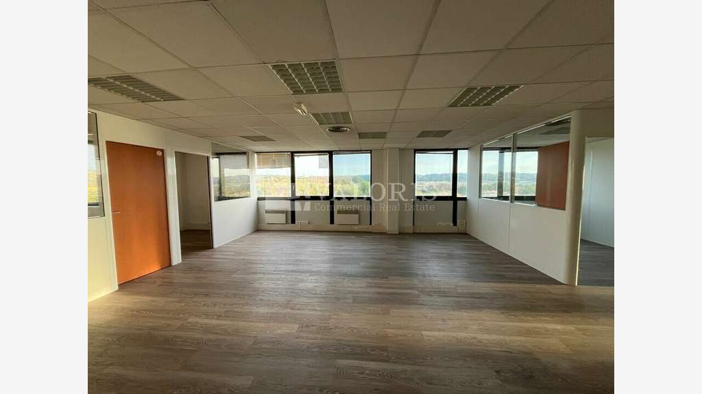 Bureaux 207m² à louer parc du Griffon à Vitrolles