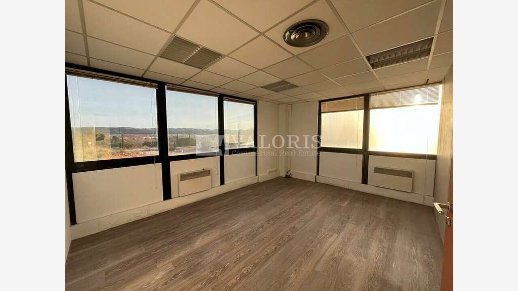 Bureaux 207m² à louer parc du Griffon à Vitrolles