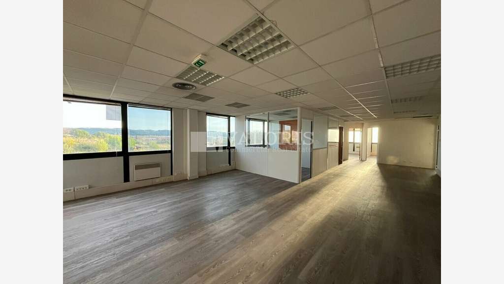 Bureaux 207m² à louer parc du Griffon à Vitrolles