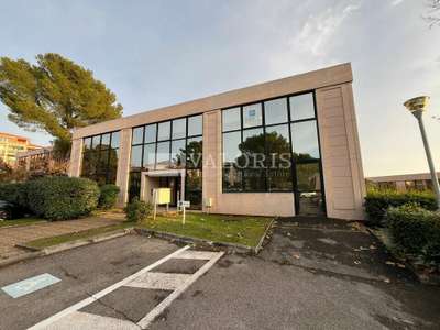 Bureaux 207m² à louer parc du Griffon à Vitrolles