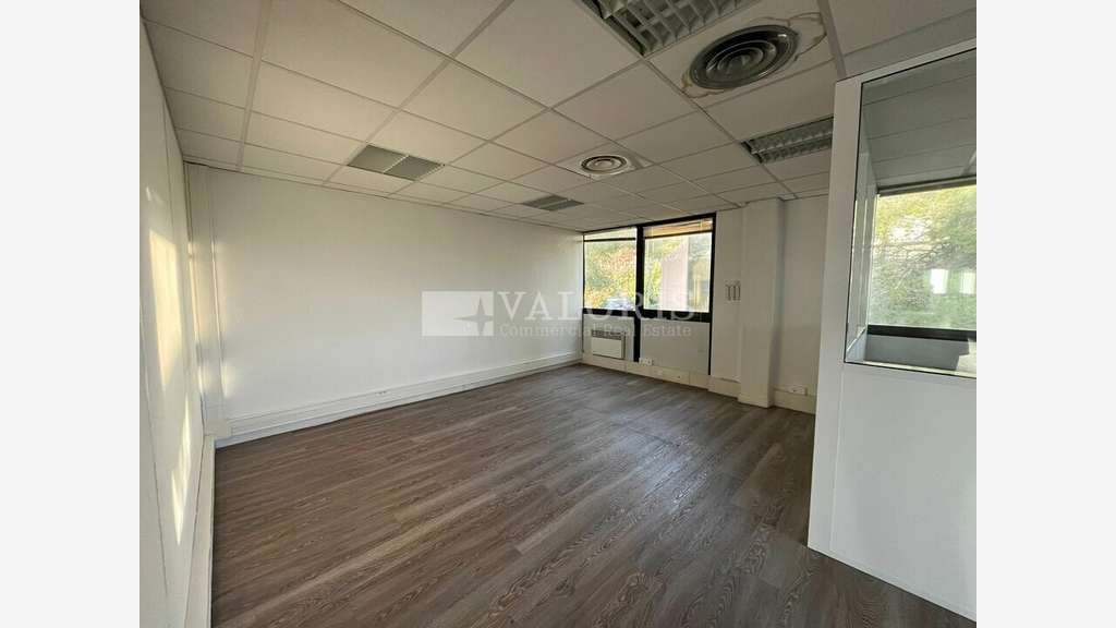 Bureaux 207m² à louer parc du Griffon à Vitrolles