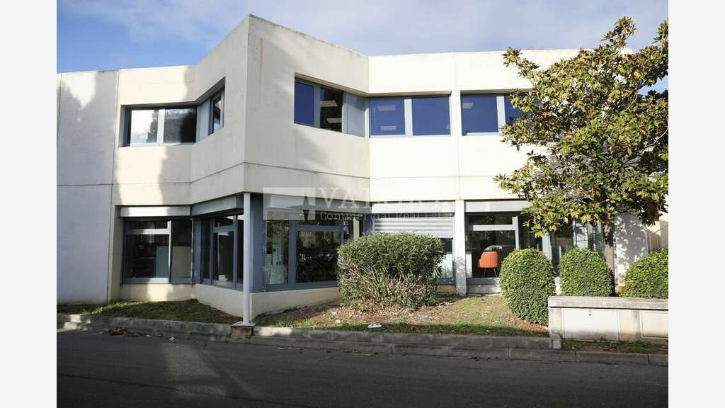 Bureaux 430m² R+1 à louer à Vitrolles D9/A7