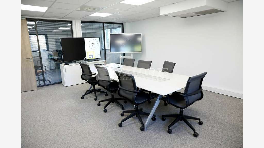 Bureaux 430m² R+1 à louer à Vitrolles D9/A7