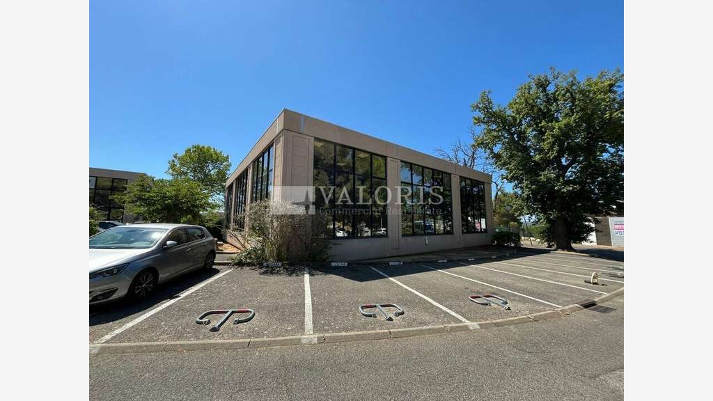 Location bureaux 179m² en excellent état Vitrolles