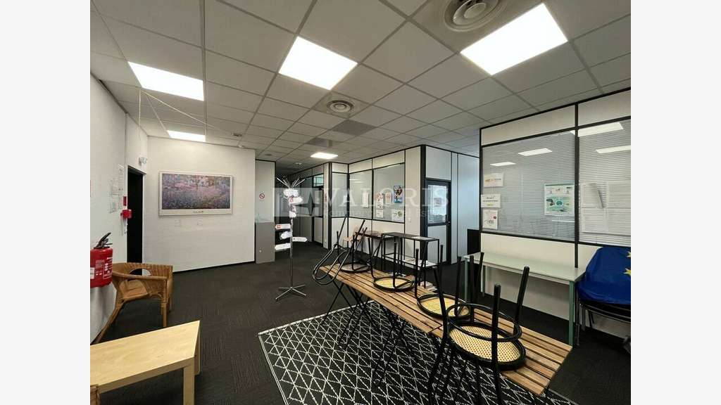 Location bureaux 179m² en excellent état Vitrolles