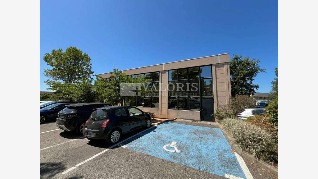 Location bureaux 179m² en excellent état Vitrolles