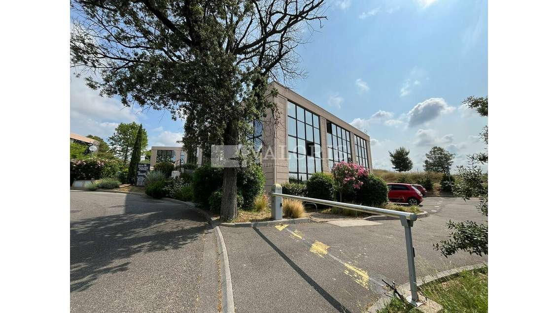 VITROLLES - BUREAUX à louer