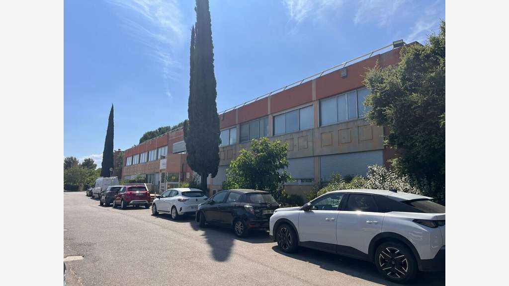 VITROLLES - BUREAUX à louer