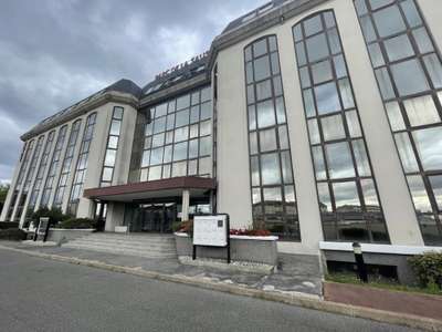 À louer bureaux de 800m² à Vitry-sur-Seine  