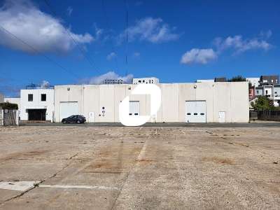 A louer Bureaux 900m² Vitry sur seine