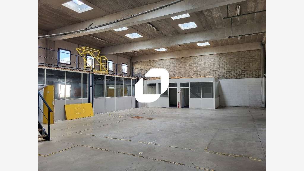 A louer Bureaux 900m² Vitry sur seine