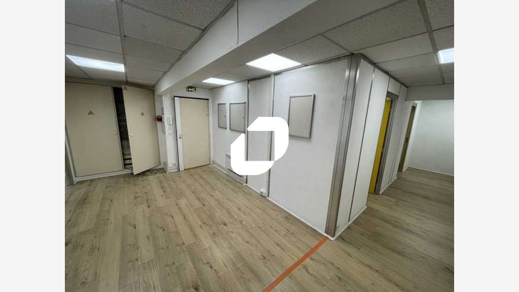 A louer Bureaux 252m² Vitry sur seine
