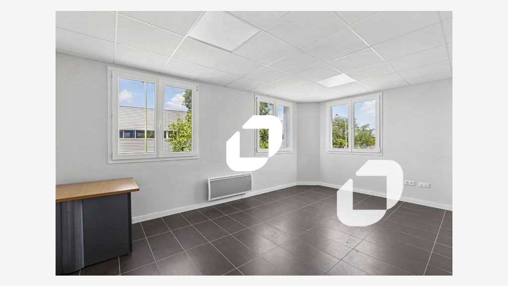 A louer Bureaux 111m² Vitry sur seine