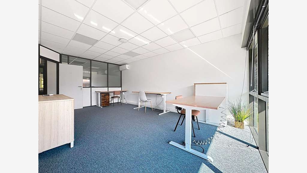 A louer bureaux professionnels meublés 77m² Voiron