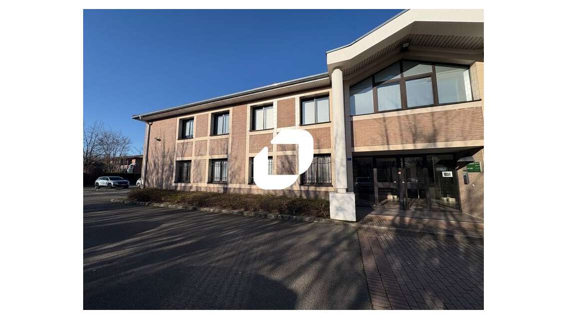 A louer Bureaux 128m² Voisins le bretonneux